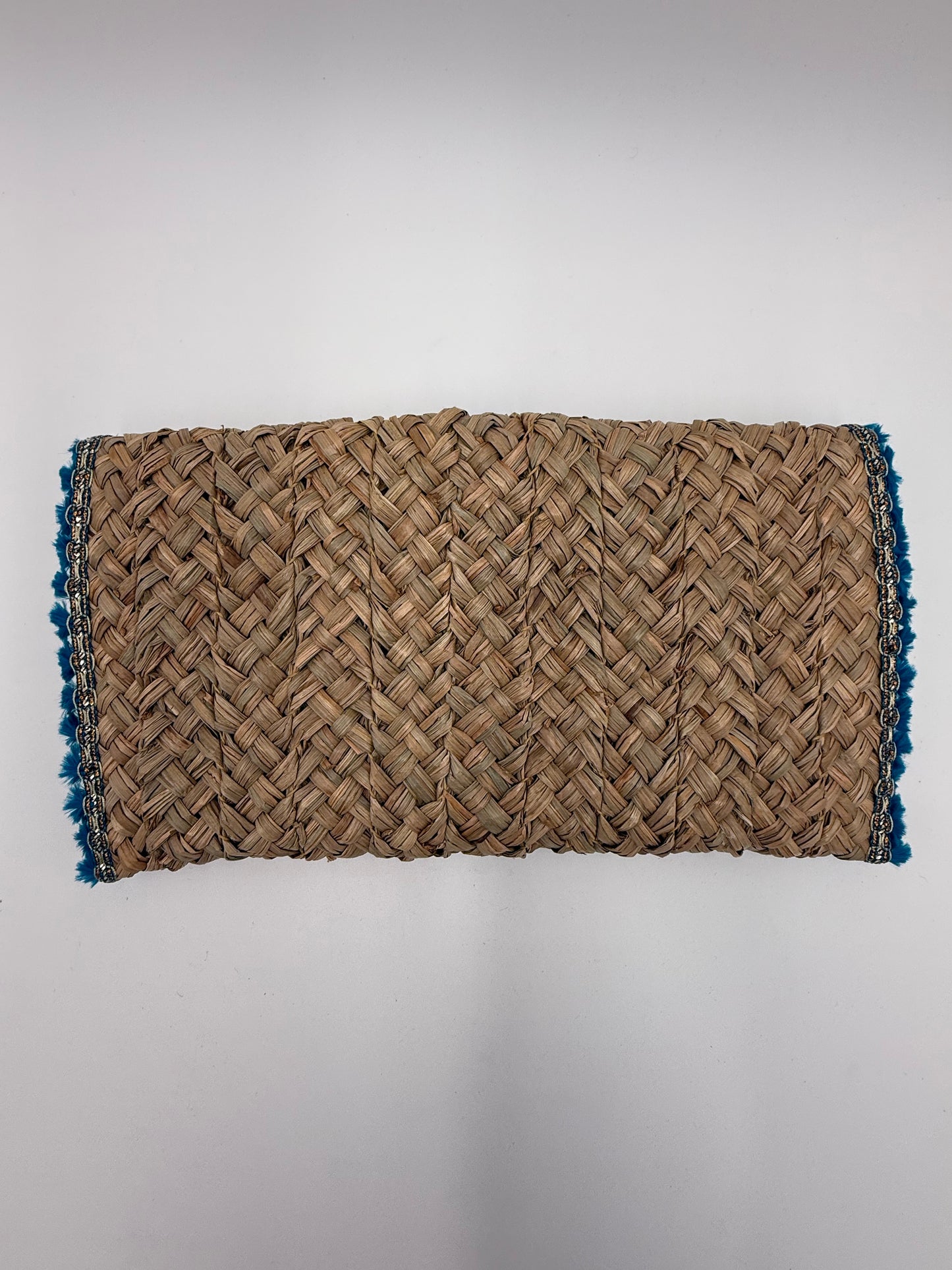 La Brisa - Straw Clutch Blue Ocean