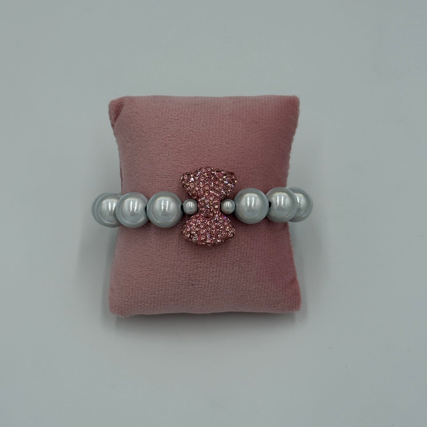 Armband "La Brisa – Bracelet Bow Glam Weiß Rosé"